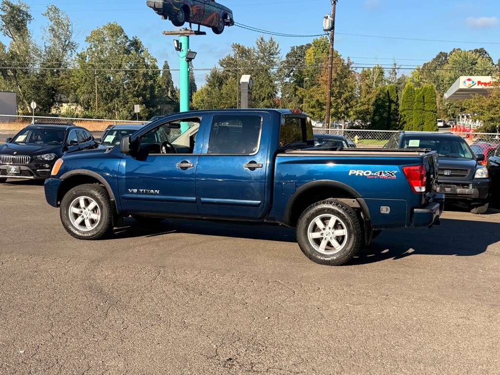 2009 Nissan Titan Image 12