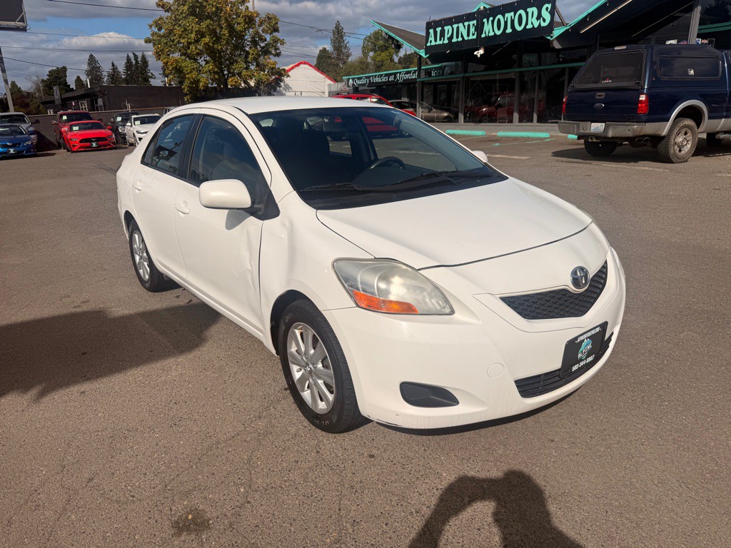 2009 Toyota Yaris Image 4