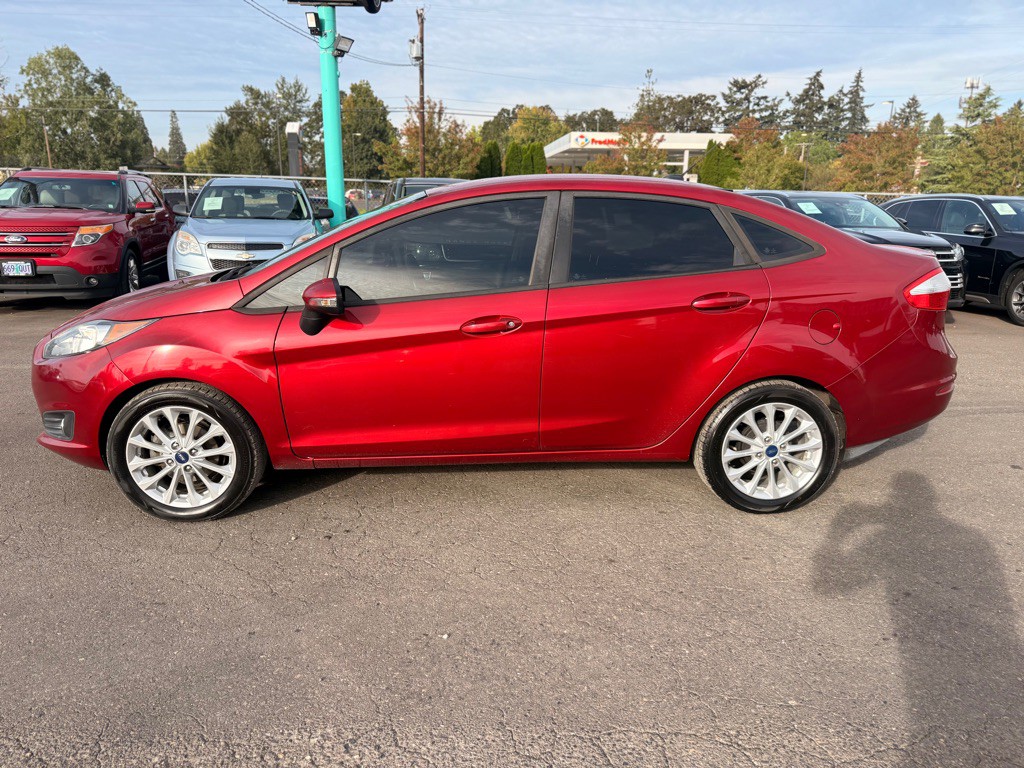 2014 Ford Fiesta Image 3