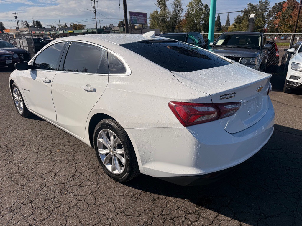 2020 Chevrolet Malibu Image 2
