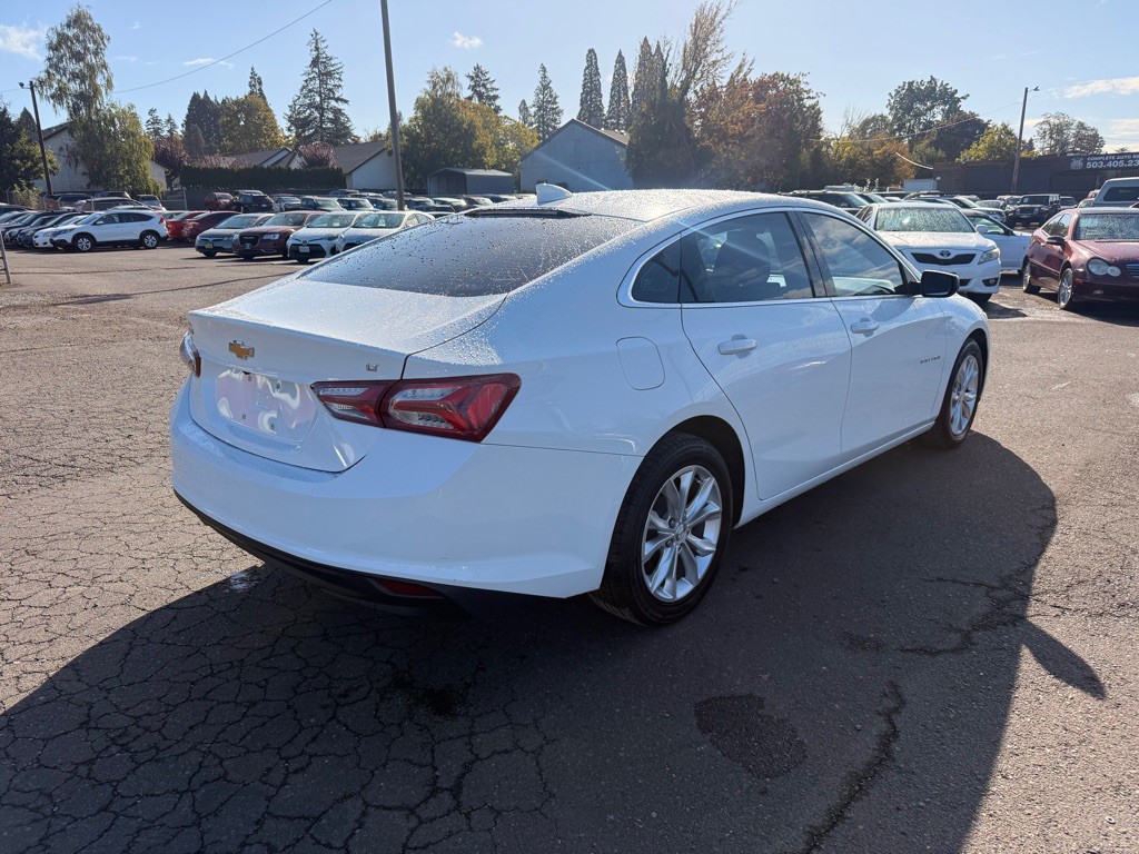 2020 Chevrolet Malibu Image 3