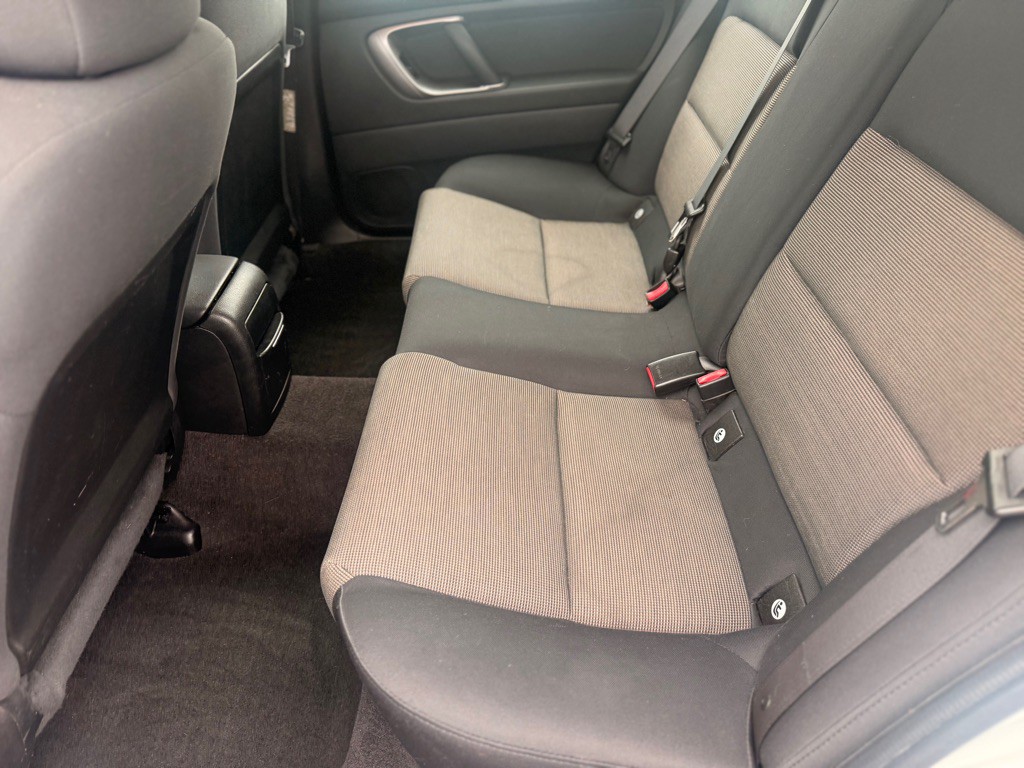 2007 Subaru Legacy Image 9