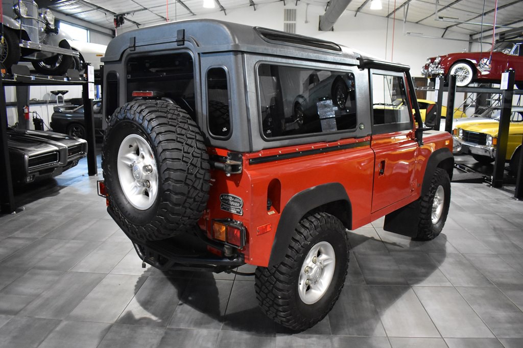 1994 Land Rover Defender Image 6