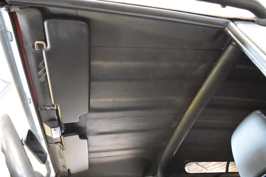 1994 Land Rover Defender Image 32