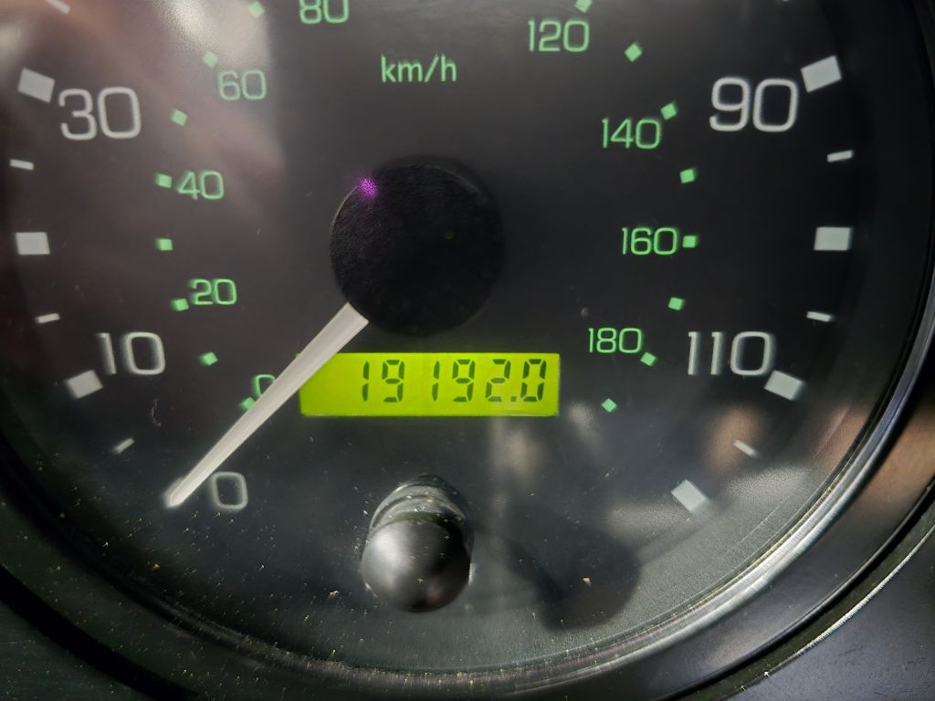 1997 Land Rover Defender Image 14