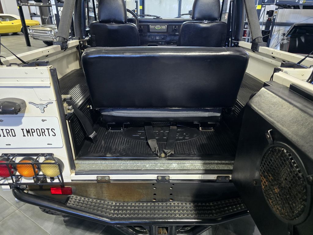 1997 Land Rover Defender Image 23