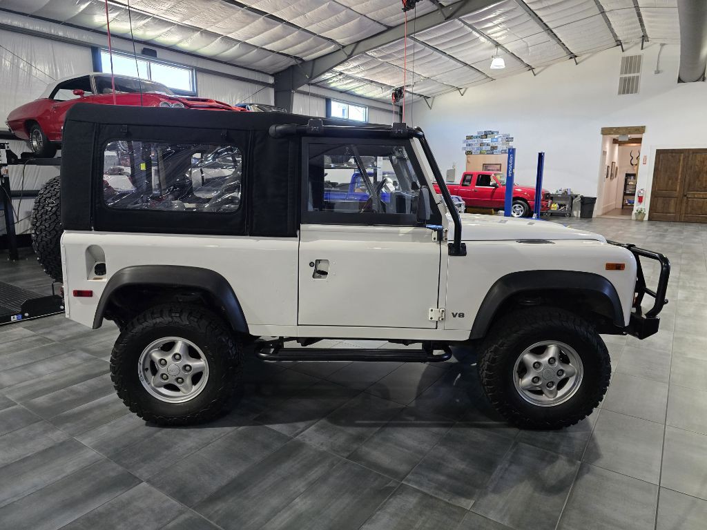 1997 Land Rover Defender Image 36