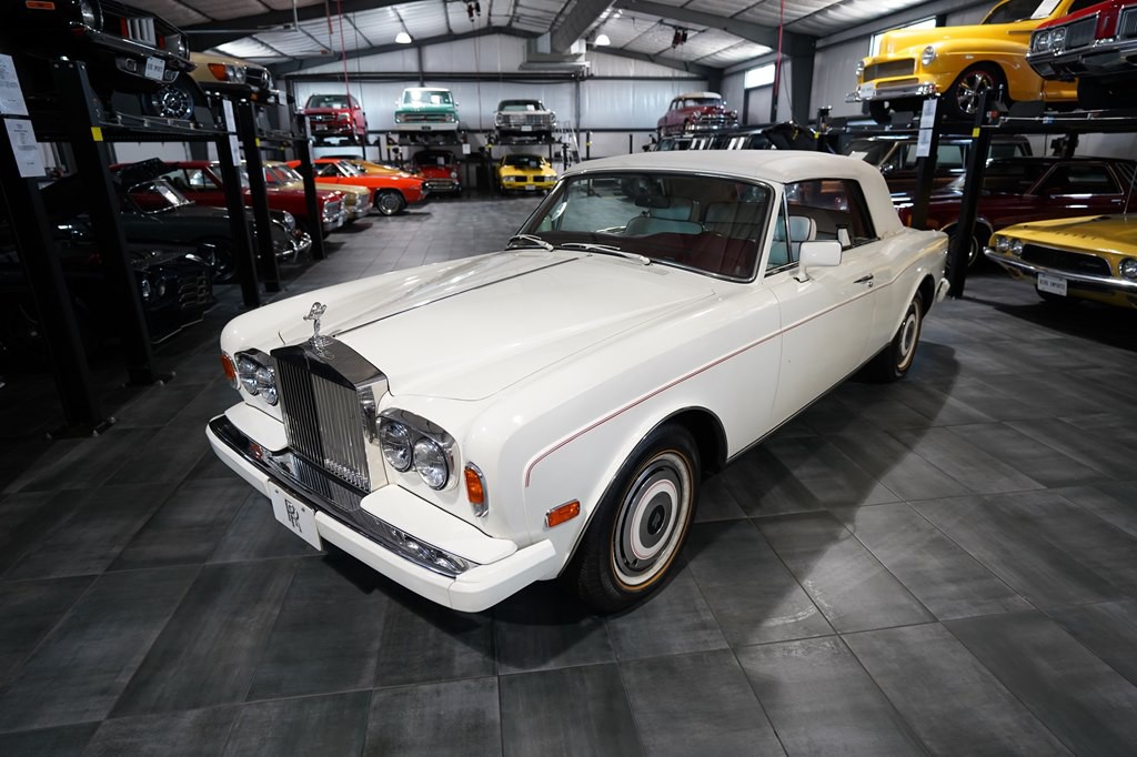 1987 Rolls-Royce Corniche Image 2