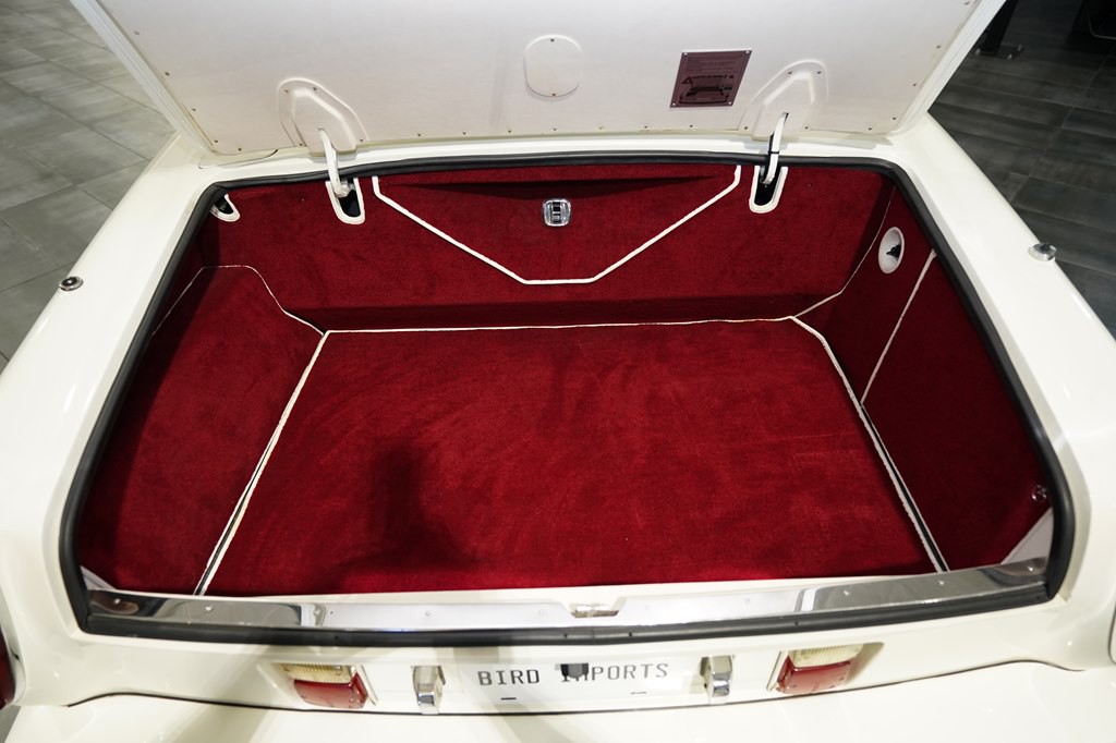 1987 Rolls-Royce Corniche Image 33