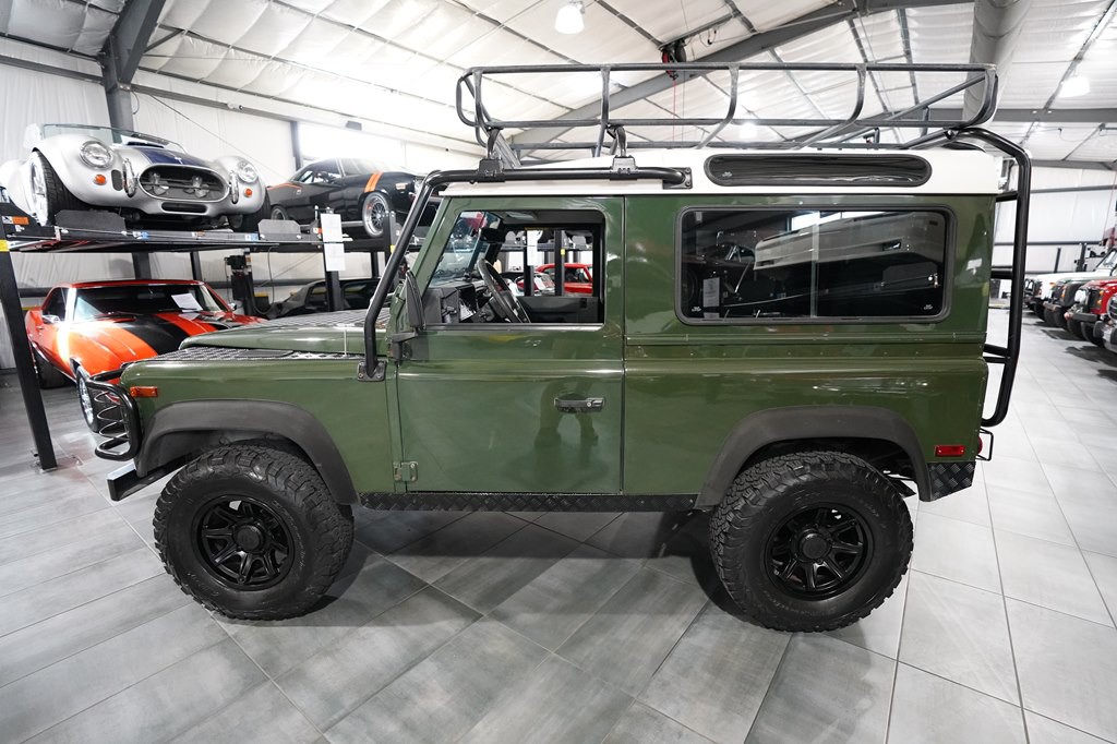 1997 Land Rover Defender Image 3