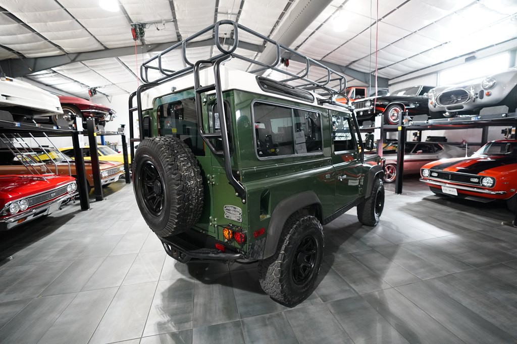 1997 Land Rover Defender Image 6