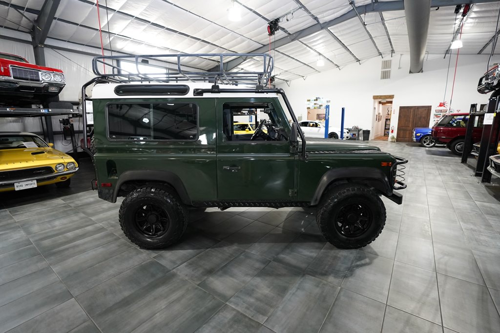 1997 Land Rover Defender Image 7