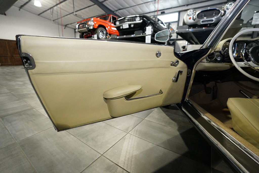 1966 Mercedes-Benz 230 SL Image 22