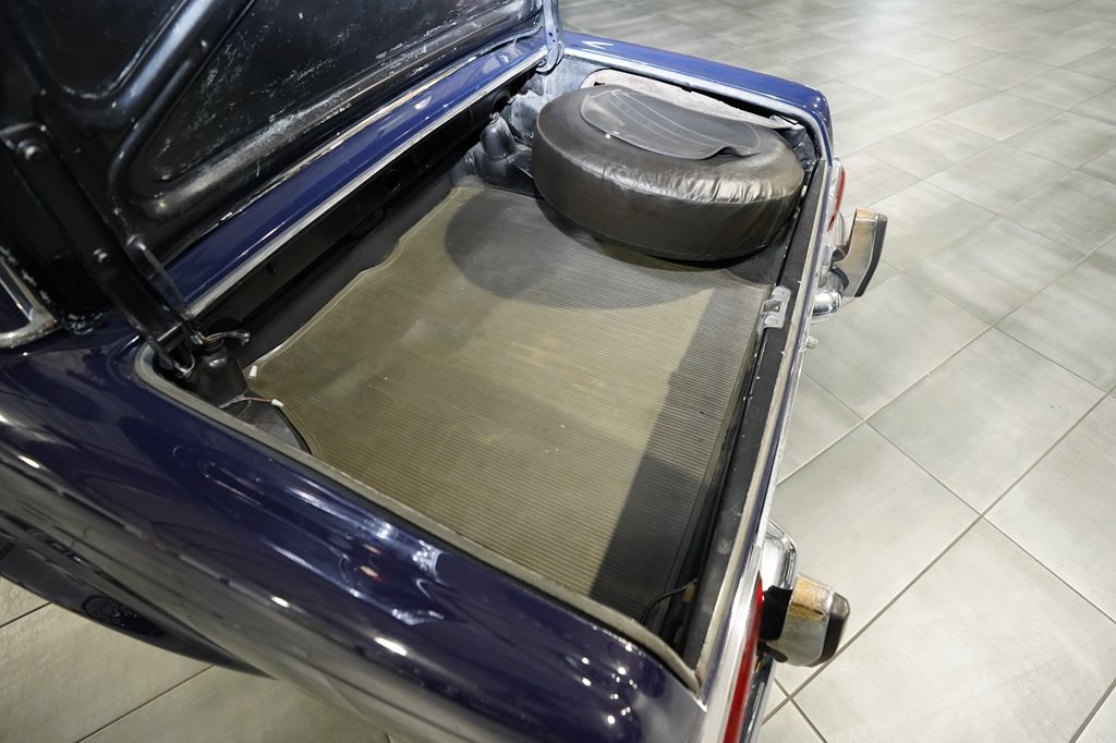 1966 Mercedes-Benz 230 SL Image 25