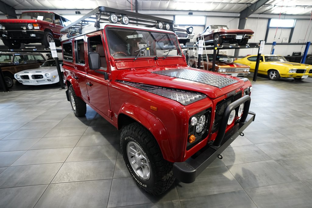 1993 Land Rover Defender Image 8