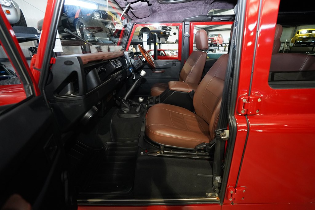 1993 Land Rover Defender Image 20