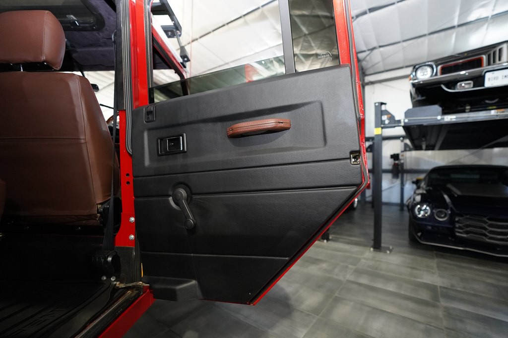 1993 Land Rover Defender Image 27
