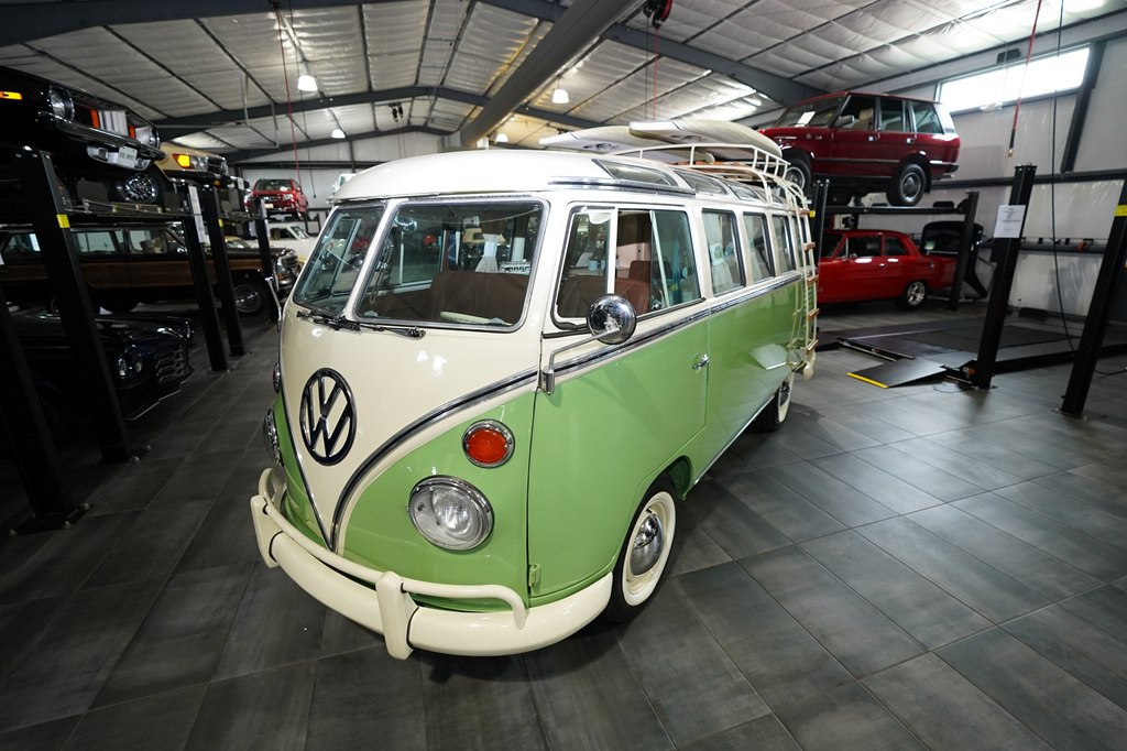 1966 Volkswagen Microbus Image 2