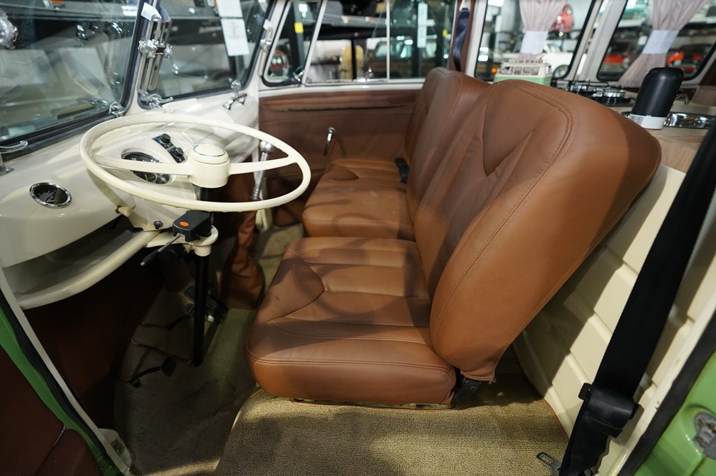 1966 Volkswagen Microbus Image 15