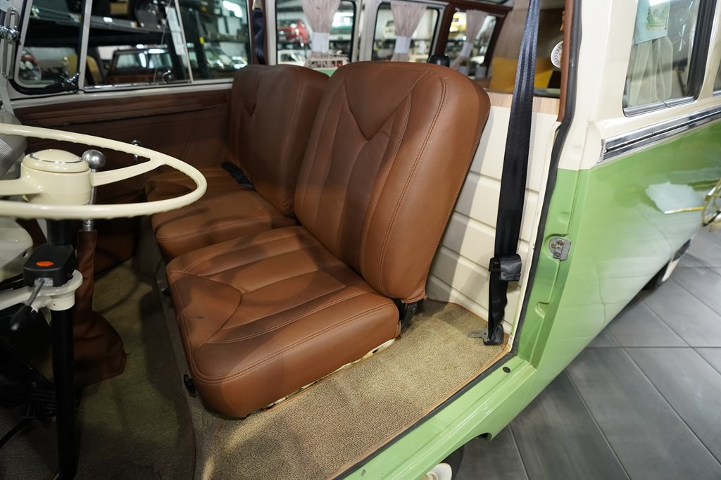 1966 Volkswagen Microbus Image 16