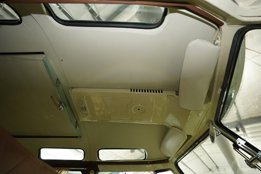 1966 Volkswagen Microbus Image 19