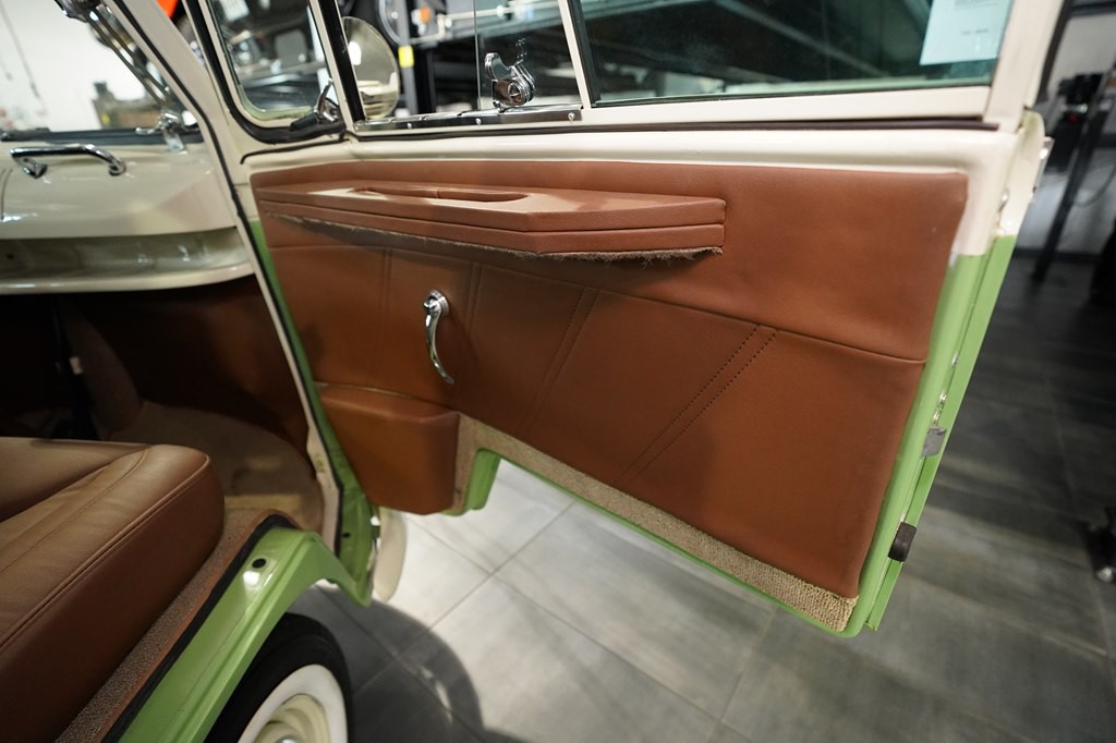 1966 Volkswagen Microbus Image 33