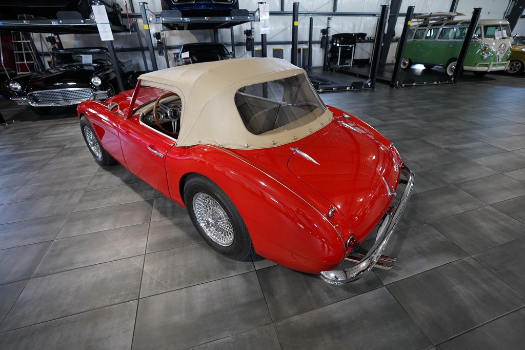 1960 Austin Healey 3000 Image 4