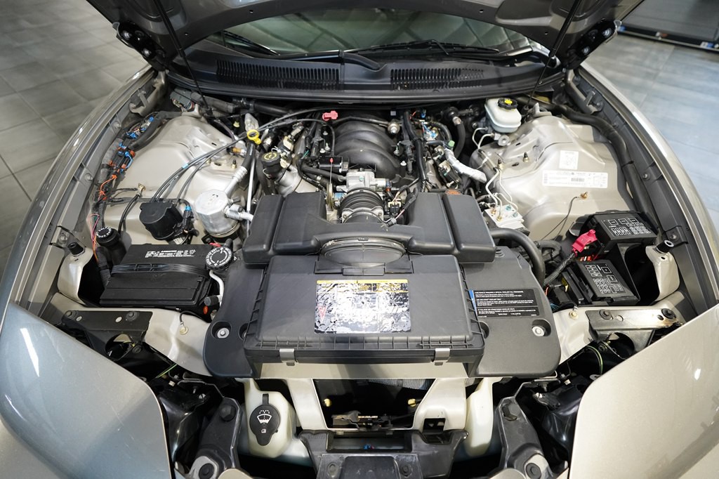 2002 Pontiac Firebird Image 31