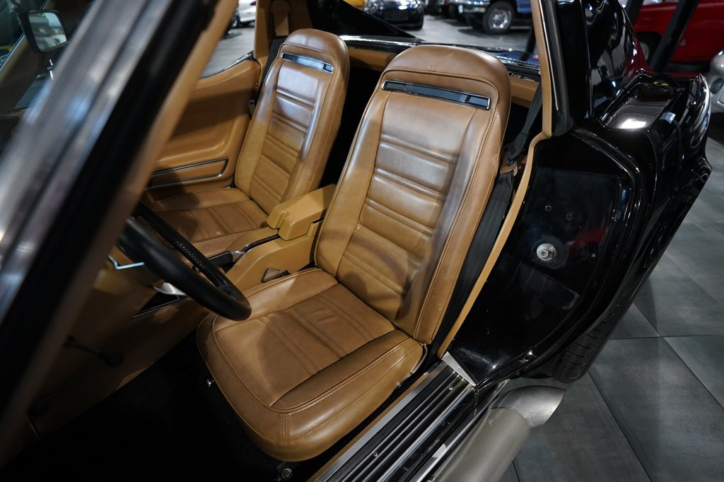 1975 Chevrolet Corvette Image 18