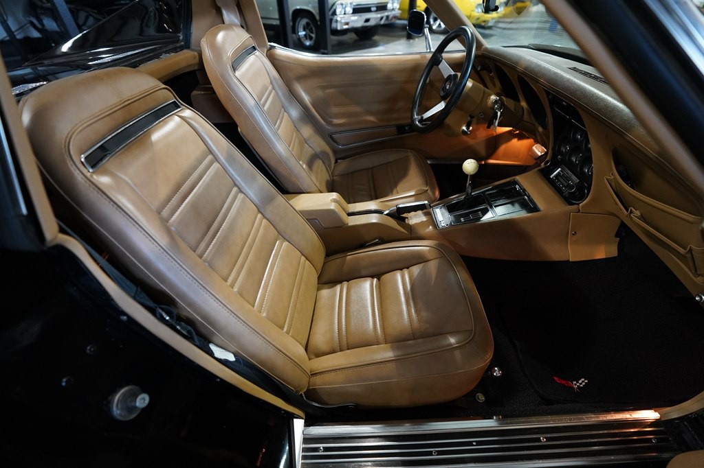 1975 Chevrolet Corvette Image 19