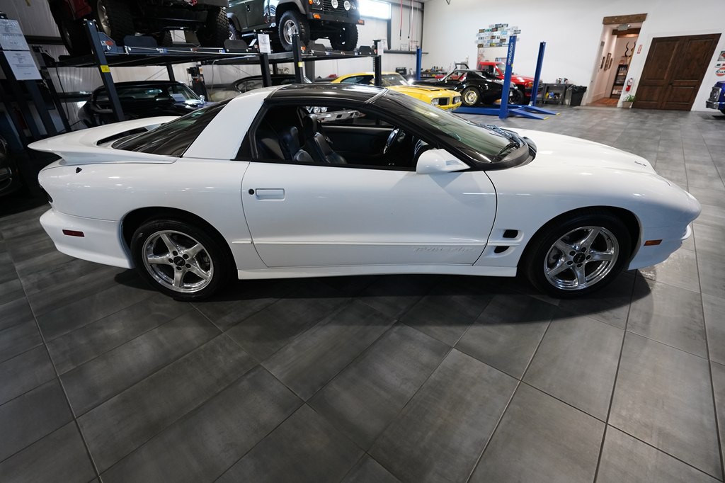 1998 Pontiac Firebird Image 7