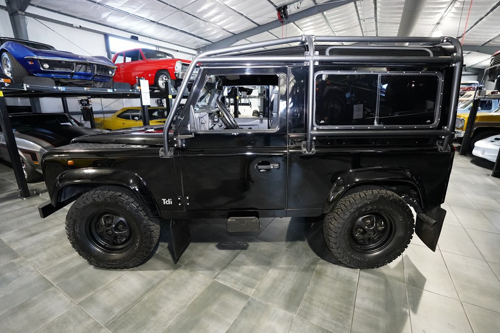 1995 Land Rover Defender Image 3