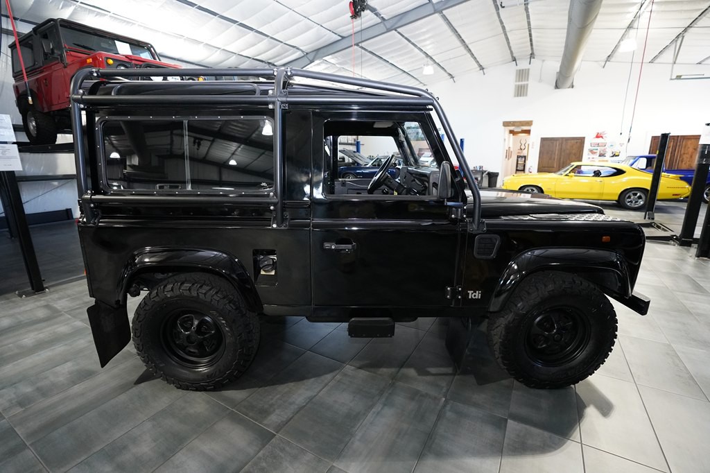 1995 Land Rover Defender Image 7