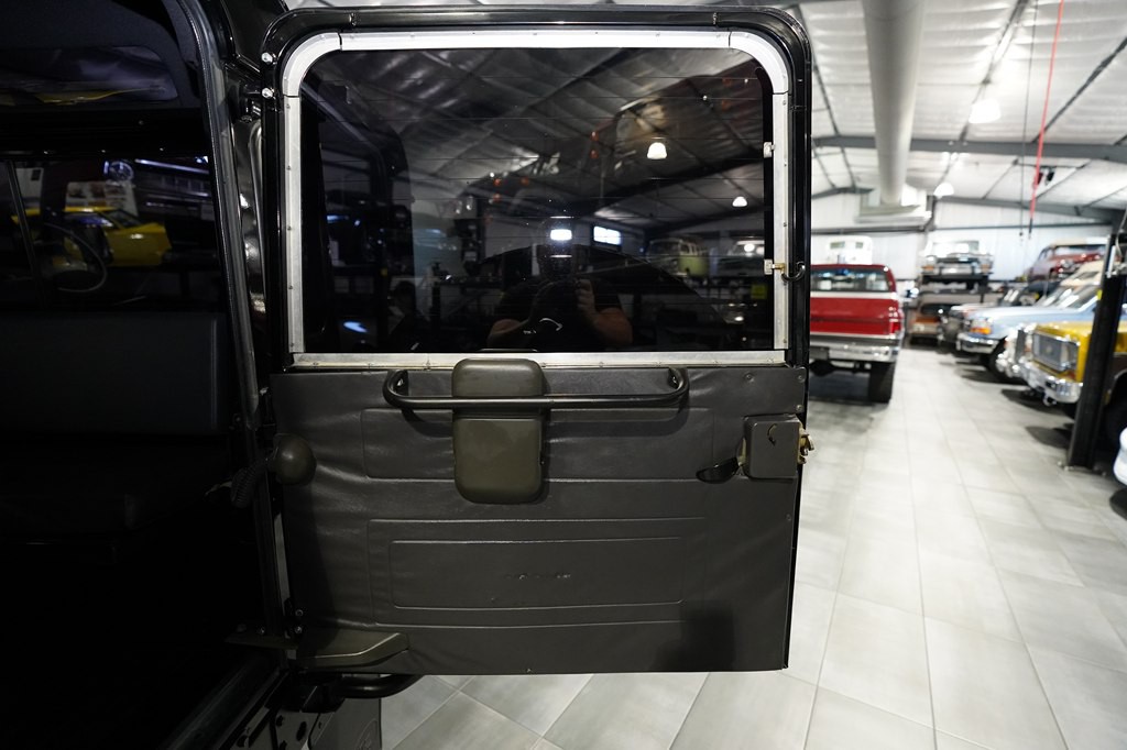 1995 Land Rover Defender Image 27