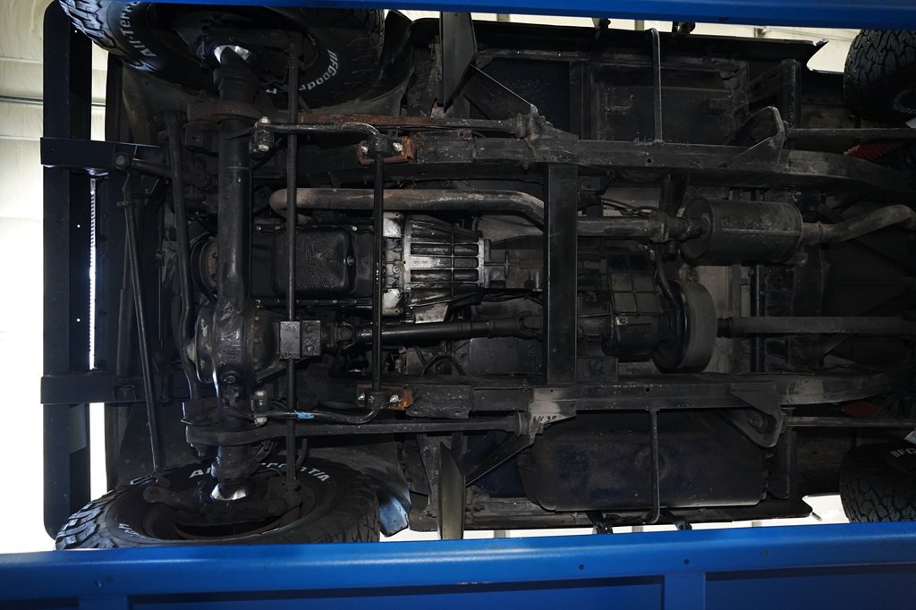 1995 Land Rover Defender Image 34