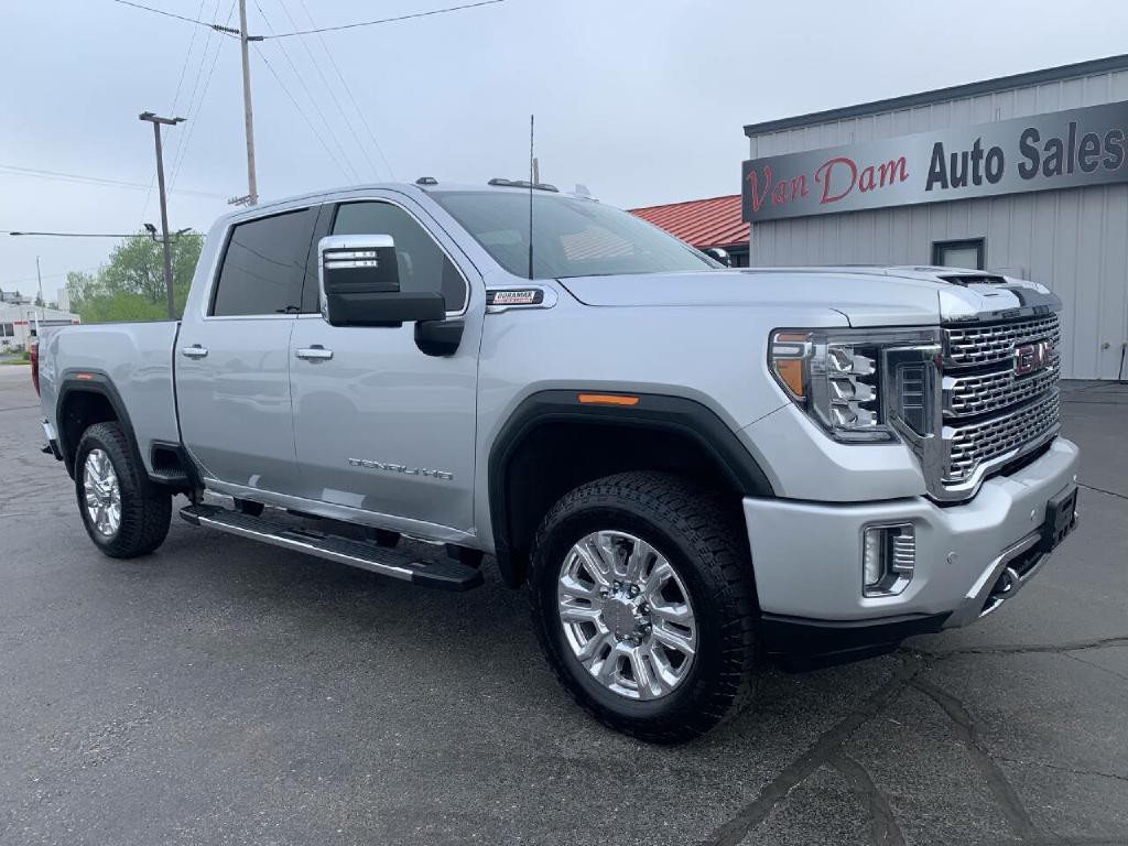 2023 GMC Sierra 2500 Image 2