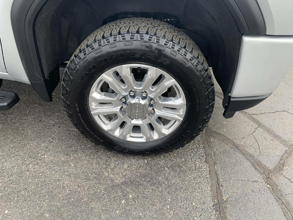 2023 GMC Sierra 2500 Image 11