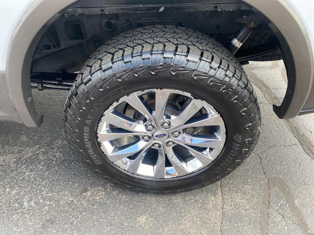 2017 Ford F-150 Image 12