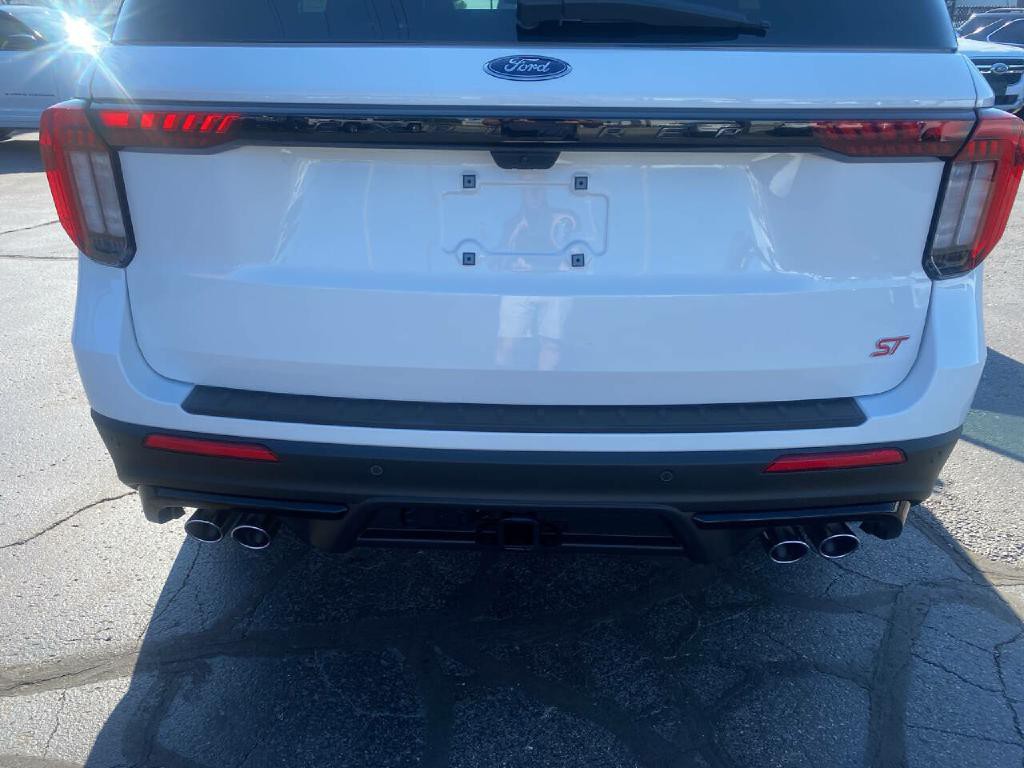 2025 Ford Explorer Image 7