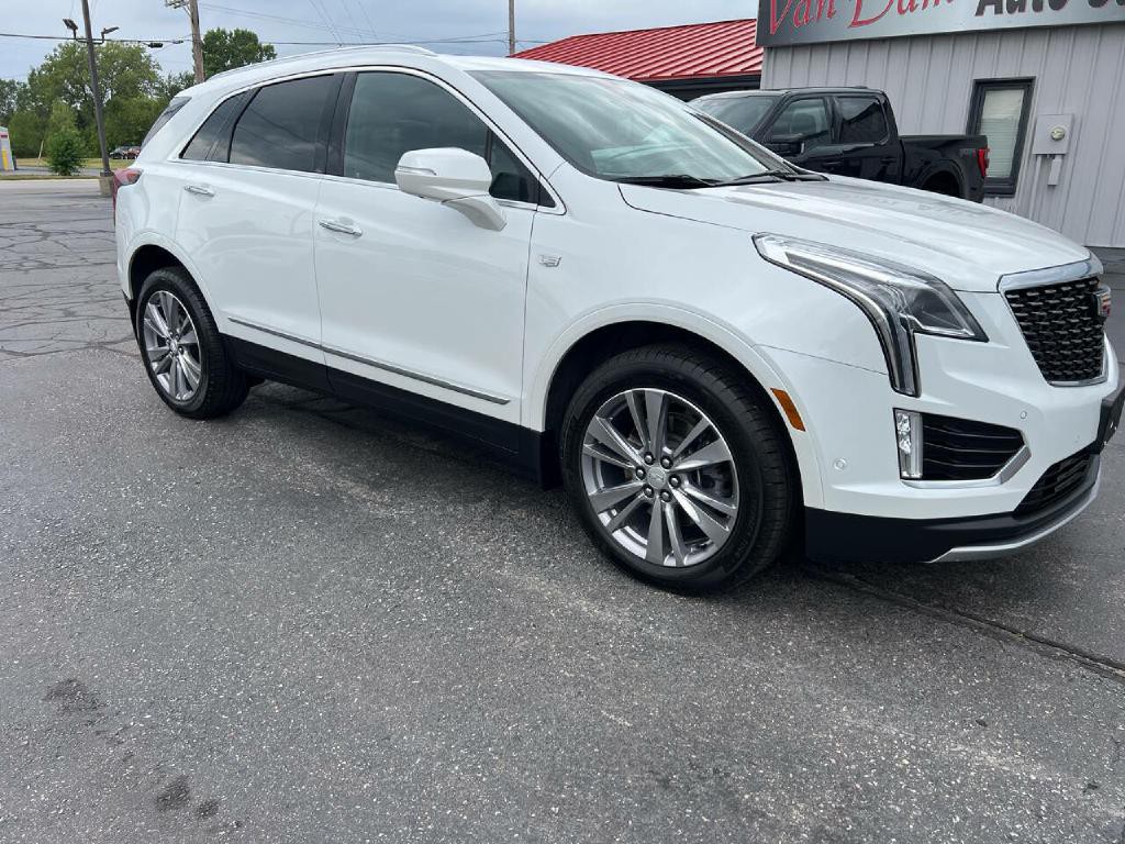 2023 Cadillac XT5 Image 3
