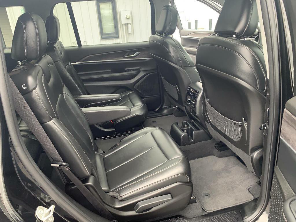 2023 Jeep Grand Cherokee Image 31