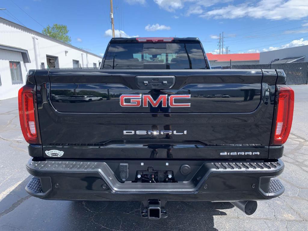 2023 GMC Sierra 2500 Image 9