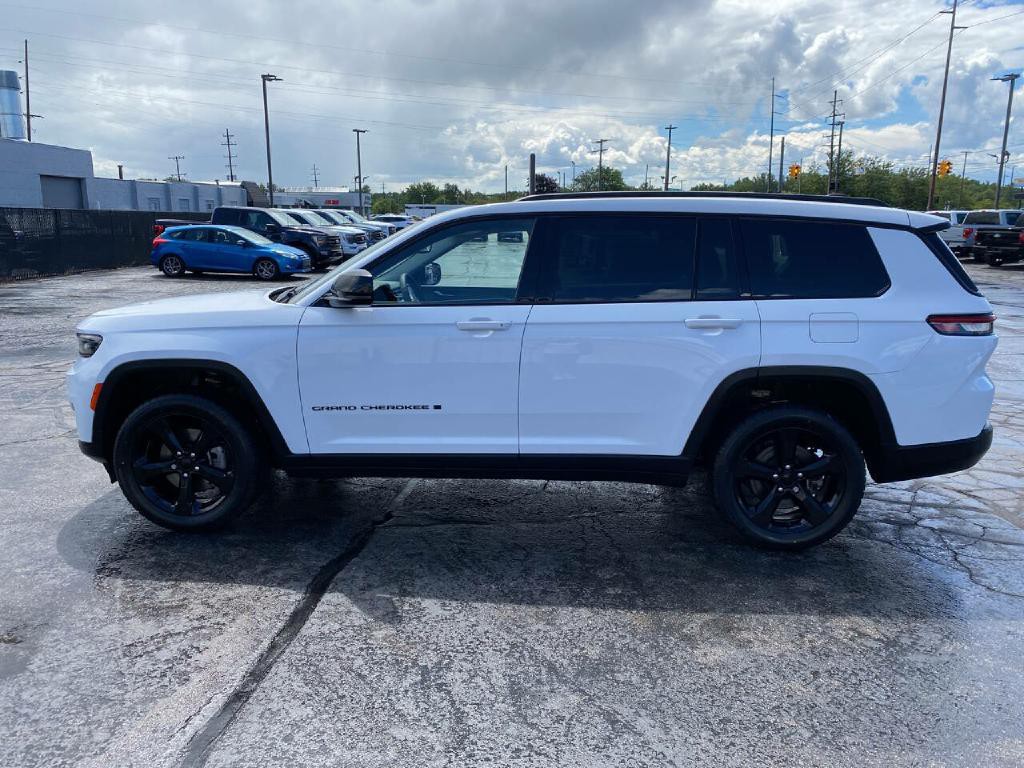 2023 Jeep Grand Cherokee Image 7
