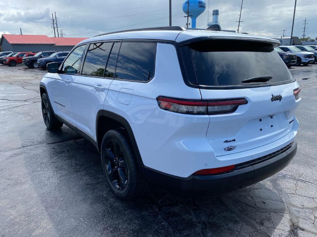 2023 Jeep Grand Cherokee Image 9