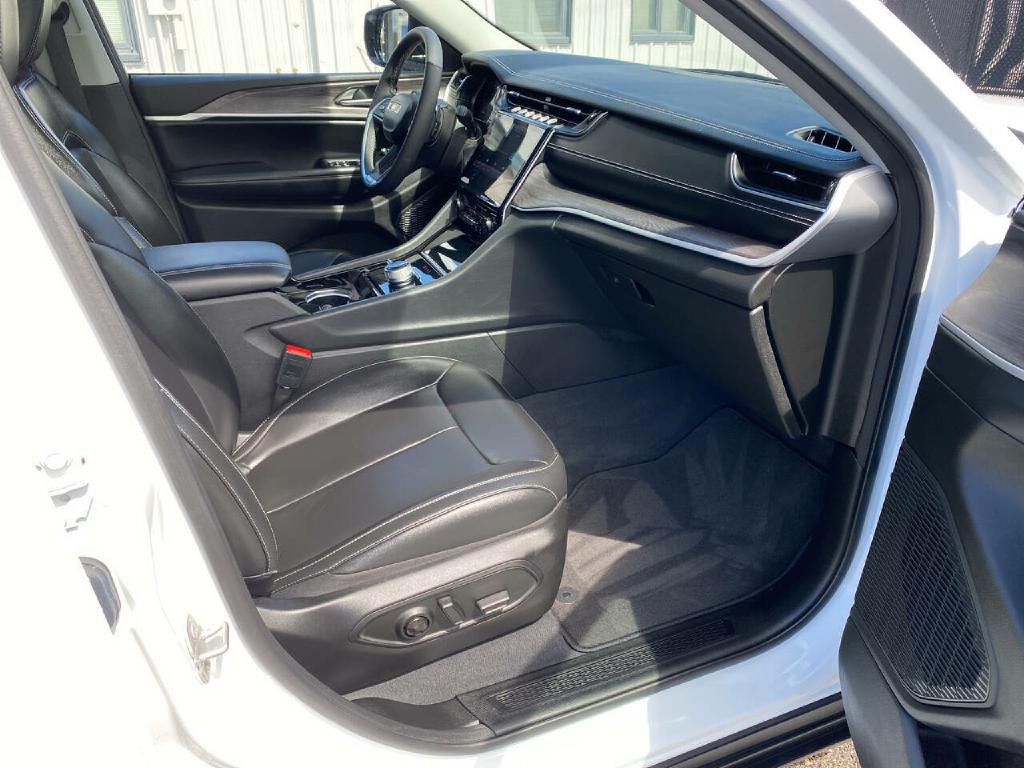 2023 Jeep Grand Cherokee Image 25