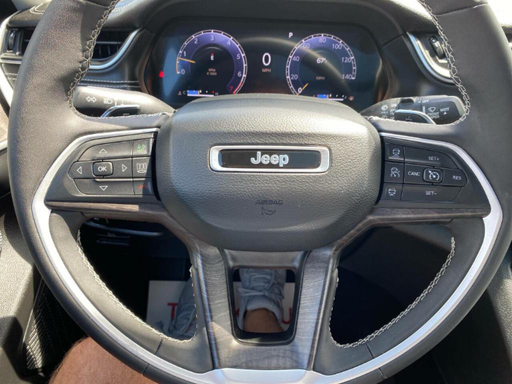 2023 Jeep Grand Cherokee Image 35