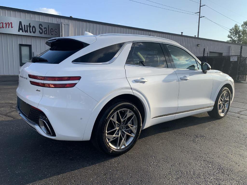 2023 Genesis GV70 Image 9