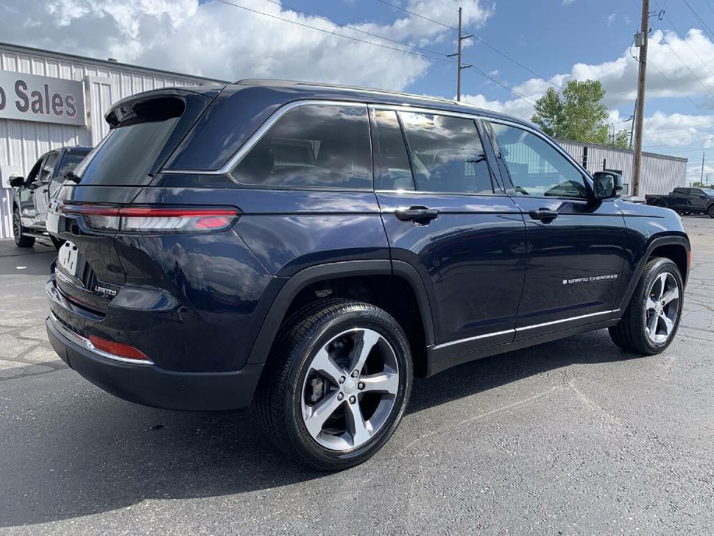 2023 Jeep Grand Cherokee Image 9