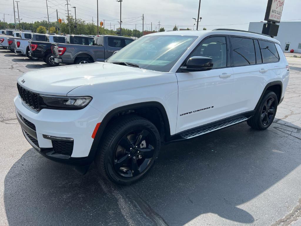 2023 Jeep Grand Cherokee Image 5