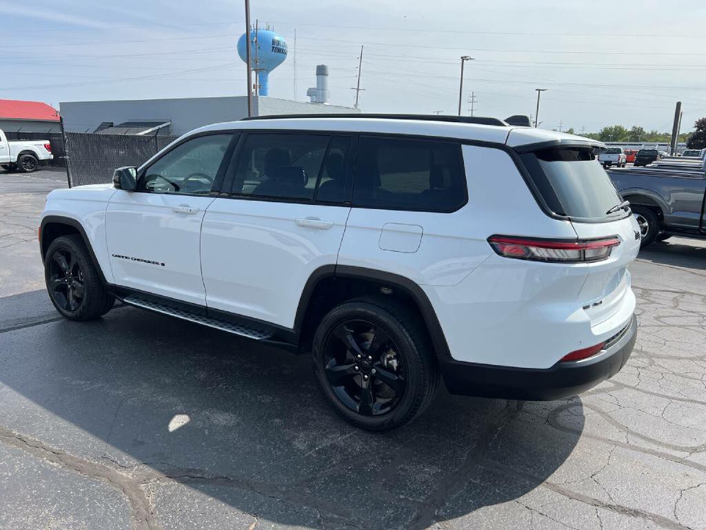 2023 Jeep Grand Cherokee Image 7